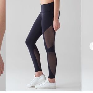 lululemon Reveal 7/8 Tight size XS